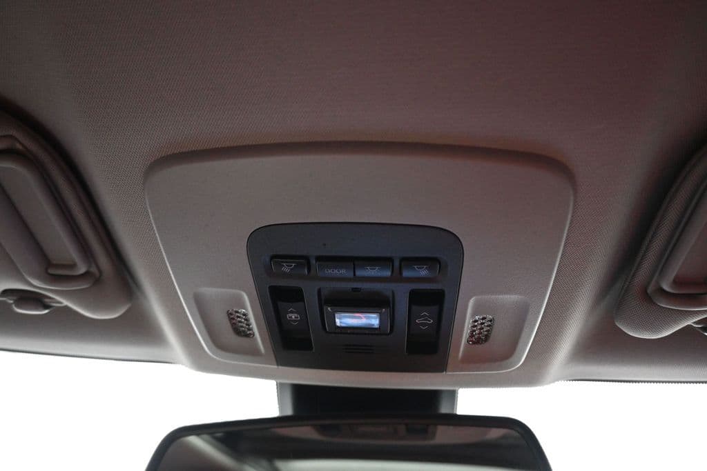 2021 Toyota Camry XSE, photo 28 of 61