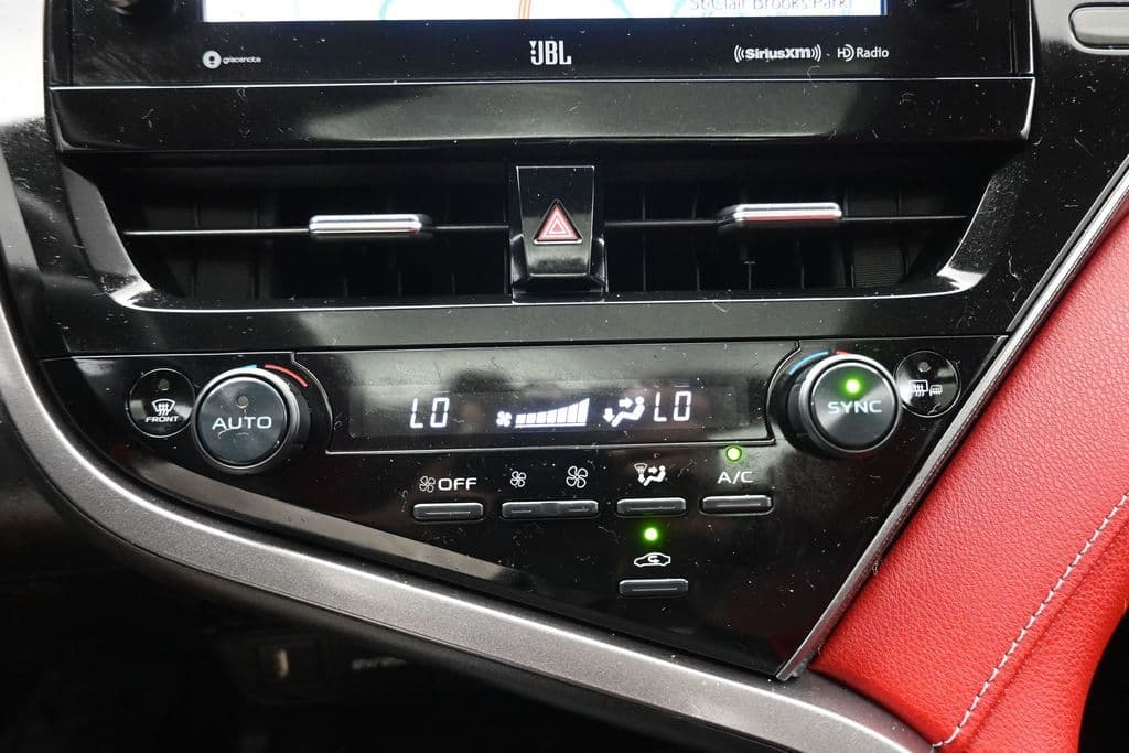 2021 Toyota Camry XSE, photo 23 of 61