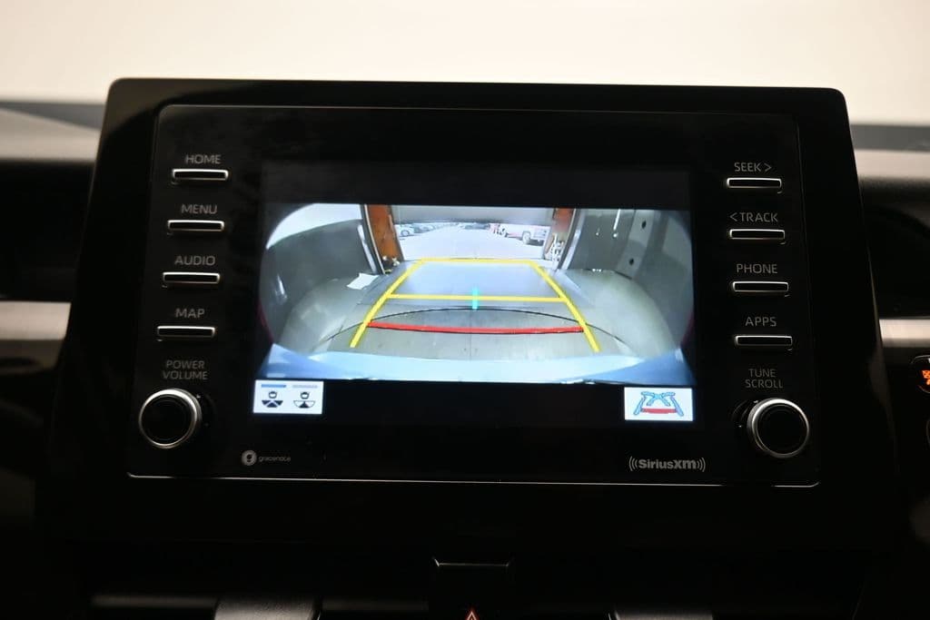 2024 Toyota Camry SE, photo 19 of 57