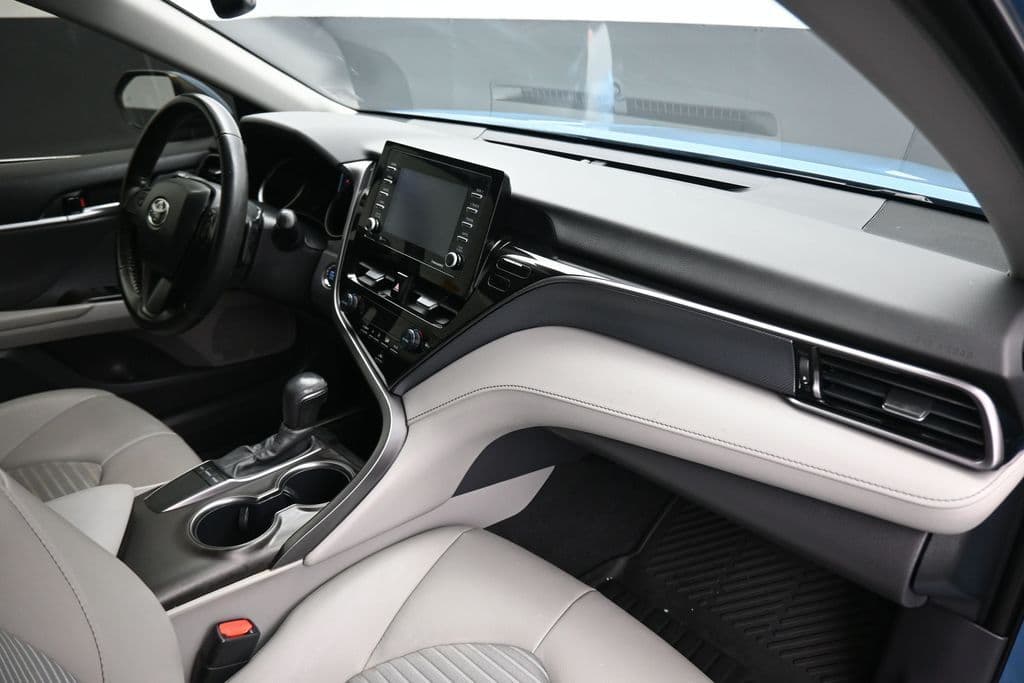 2024 Toyota Camry SE, photo 42 of 57