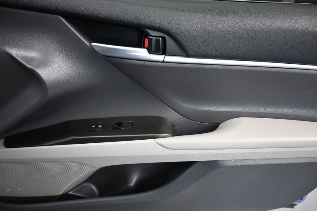 2024 Toyota Camry SE, photo 40 of 57