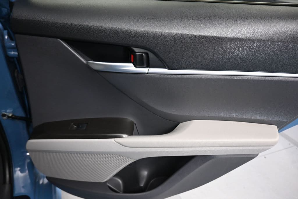 2024 Toyota Camry SE, photo 36 of 57