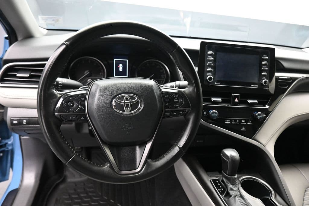 2024 Toyota Camry SE, photo 14 of 57