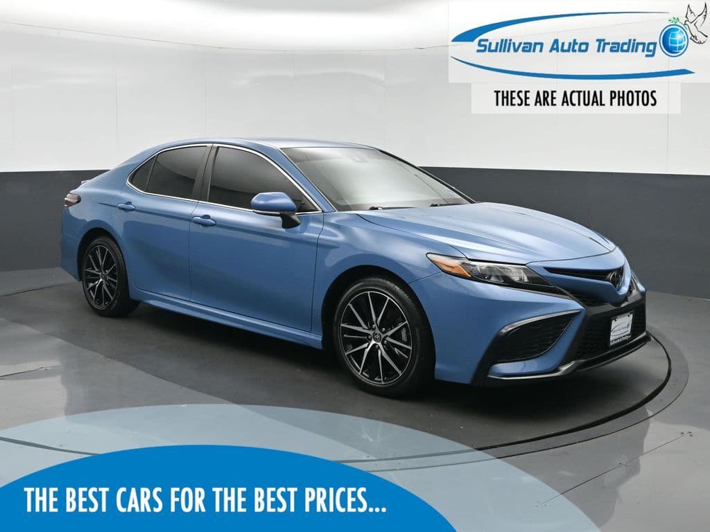 2024 Toyota Camry SE, photo 1 of 57