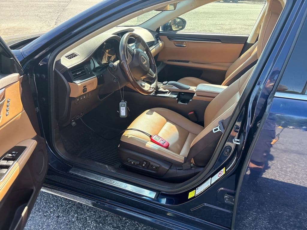 2018 Lexus ES 350, photo 4 of 6