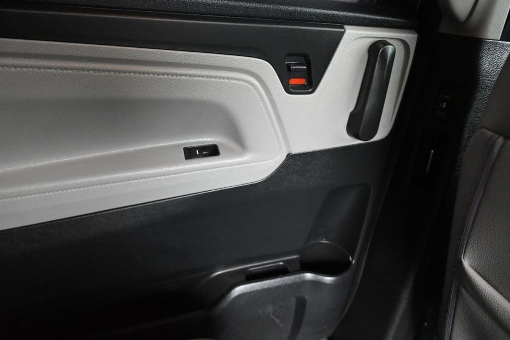 2022 Honda Odyssey Touring, photo 50 of 79