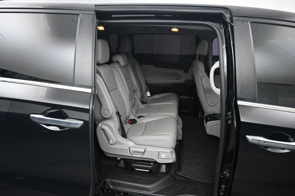 2022 Honda Odyssey Touring, photo 47 of 79