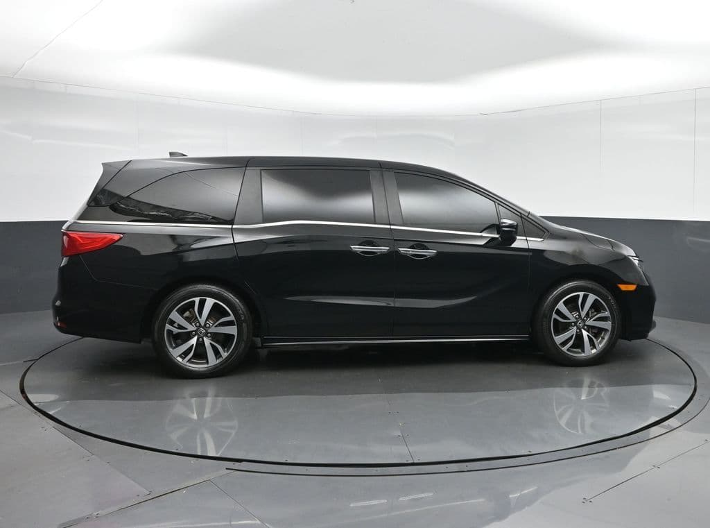 2022 Honda Odyssey Touring, photo 8 of 79
