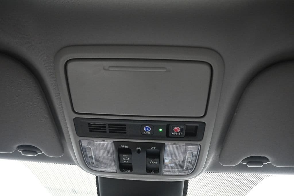 2022 Honda Odyssey Touring, photo 27 of 79