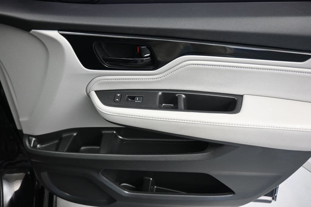 2022 Honda Odyssey Touring, photo 57 of 79
