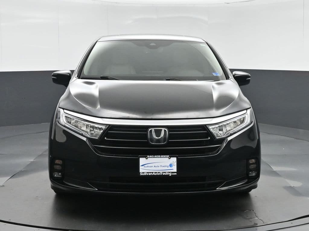 2022 Honda Odyssey Touring, photo 2 of 79