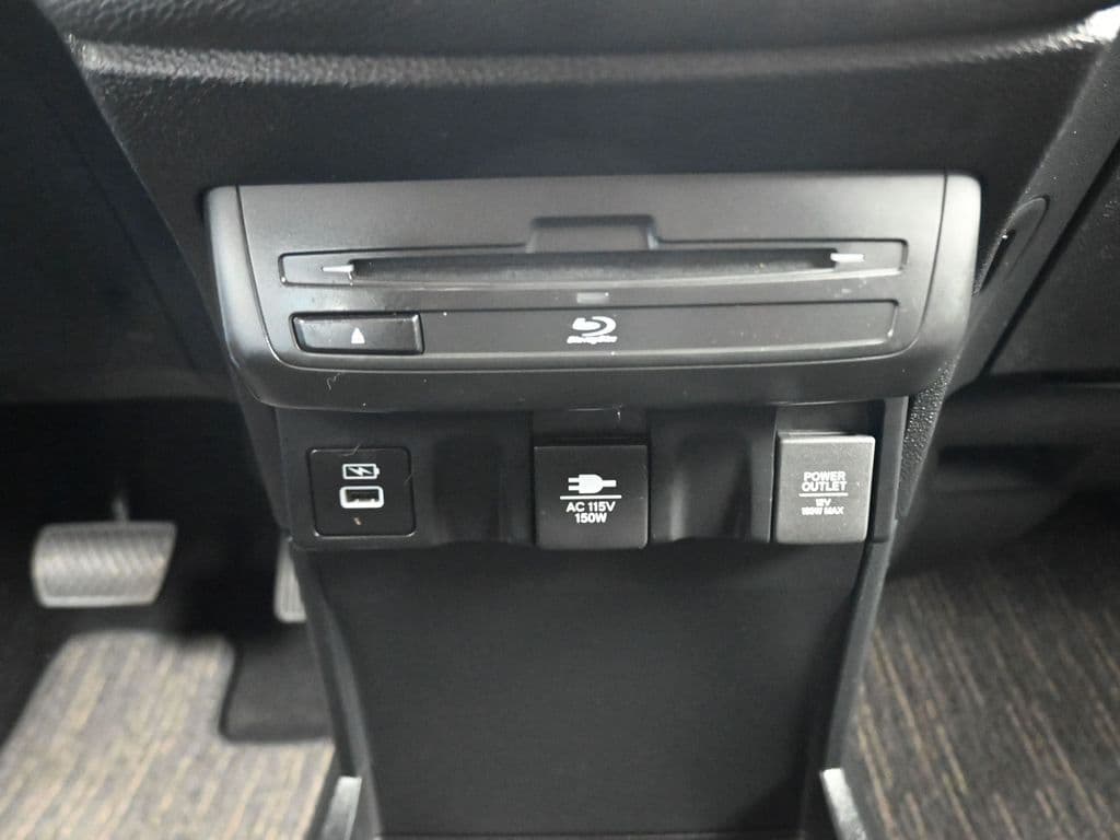 2023 Honda Odyssey Touring, photo 25 of 82
