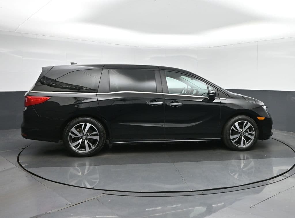 2023 Honda Odyssey Touring, photo 8 of 82