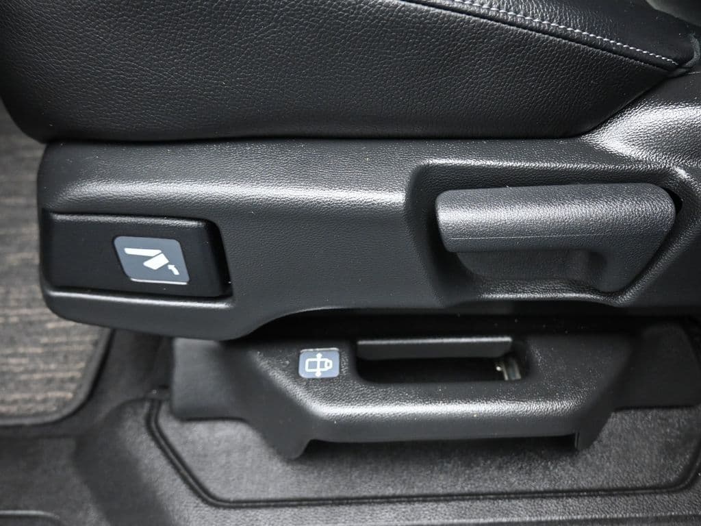2023 Honda Odyssey Touring, photo 33 of 82