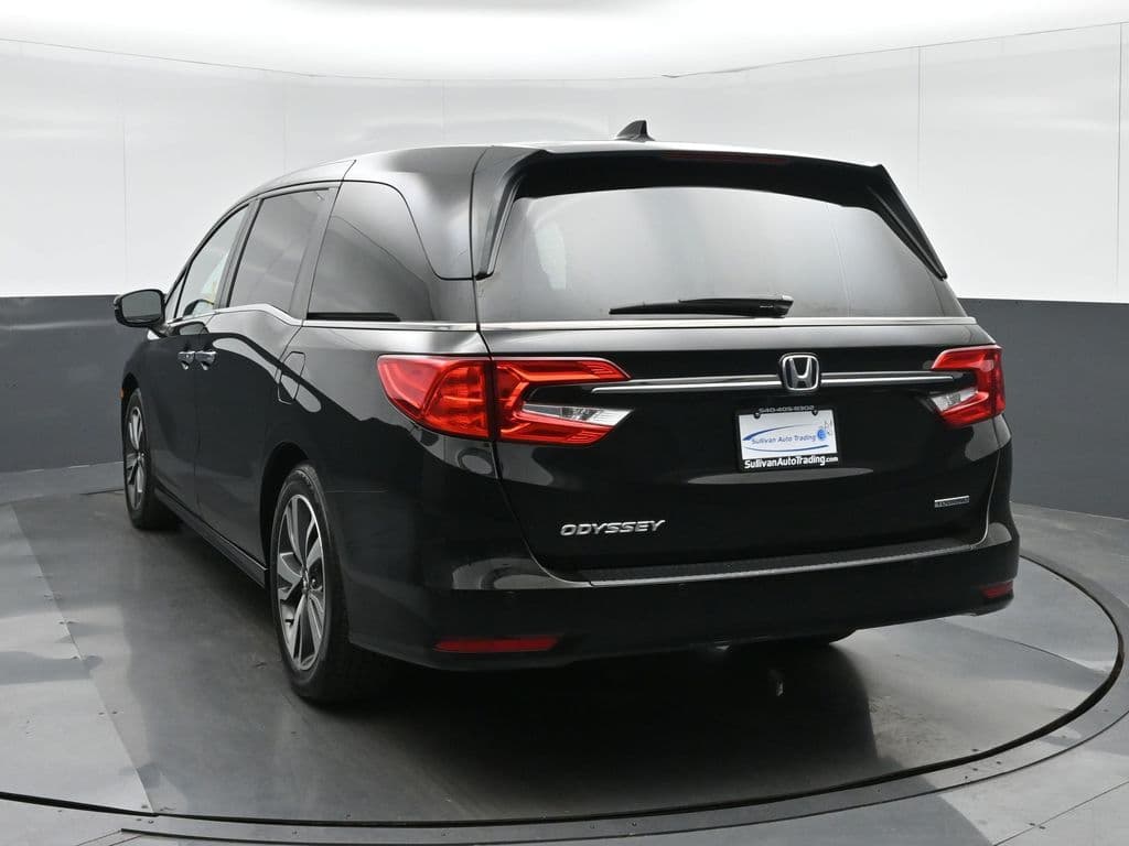 2023 Honda Odyssey Touring, photo 5 of 82