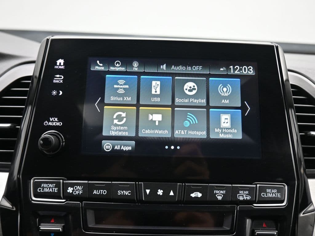 2023 Honda Odyssey Touring, photo 17 of 82