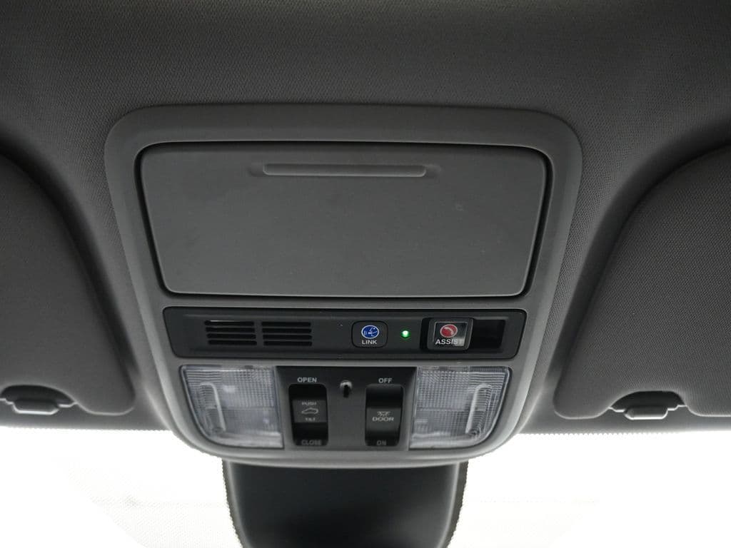 2023 Honda Odyssey Touring, photo 26 of 82