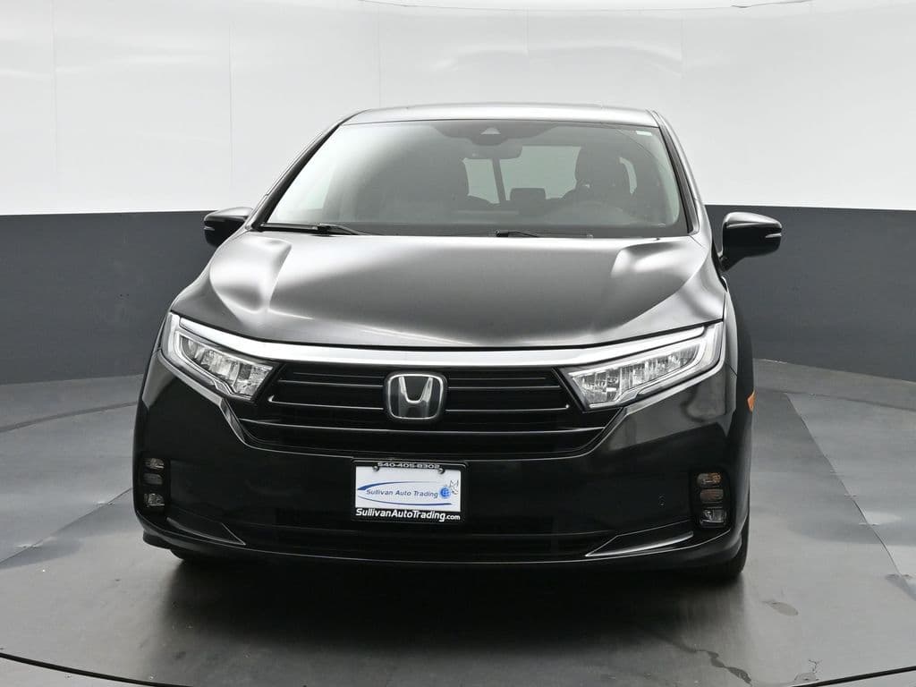 2023 Honda Odyssey Touring, photo 2 of 82