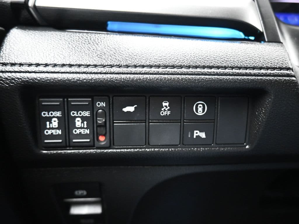 2023 Honda Odyssey Touring, photo 28 of 82