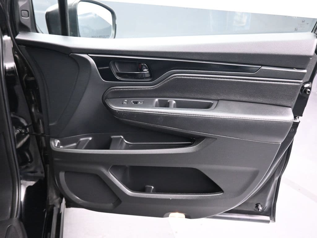 2023 Honda Odyssey Touring, photo 59 of 82