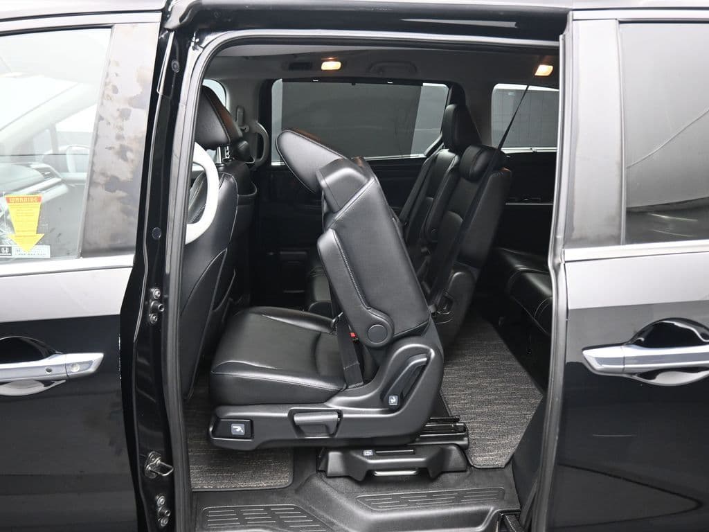 2023 Honda Odyssey Touring, photo 42 of 82