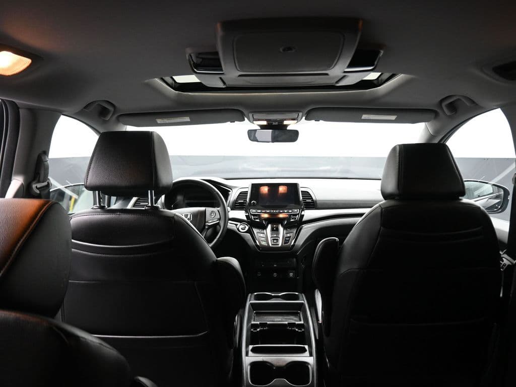 2023 Honda Odyssey Touring, photo 48 of 82