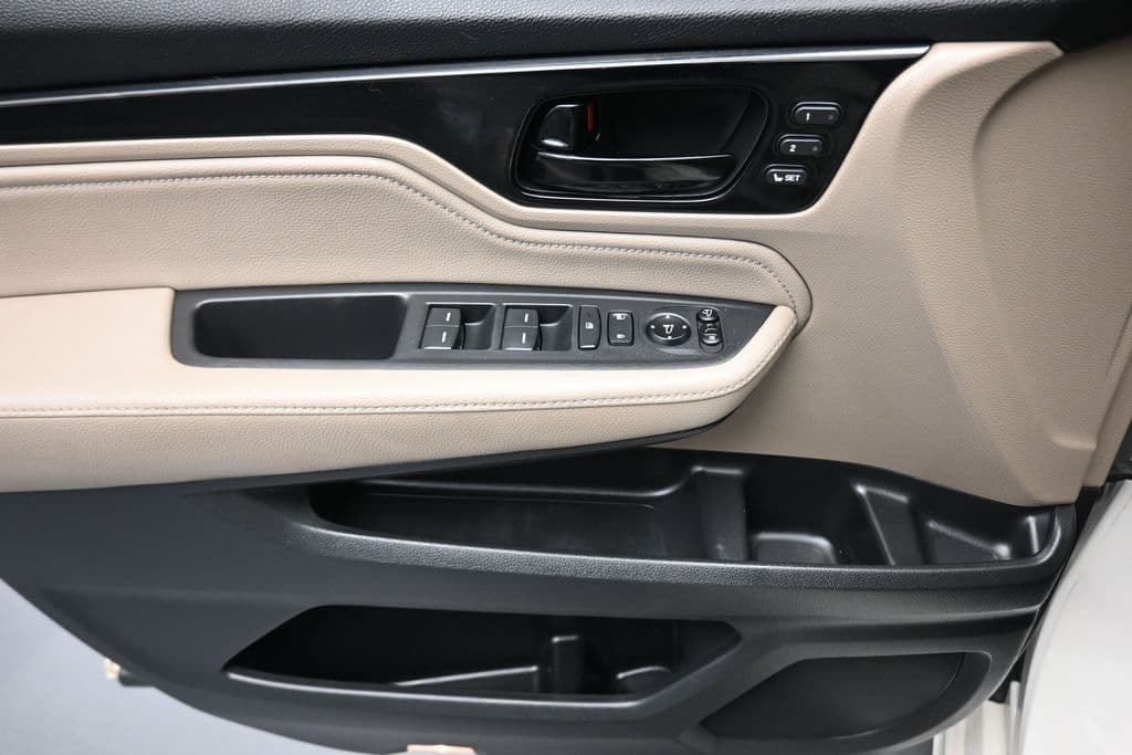2018 Honda Odyssey Elite, photo 10 of 84