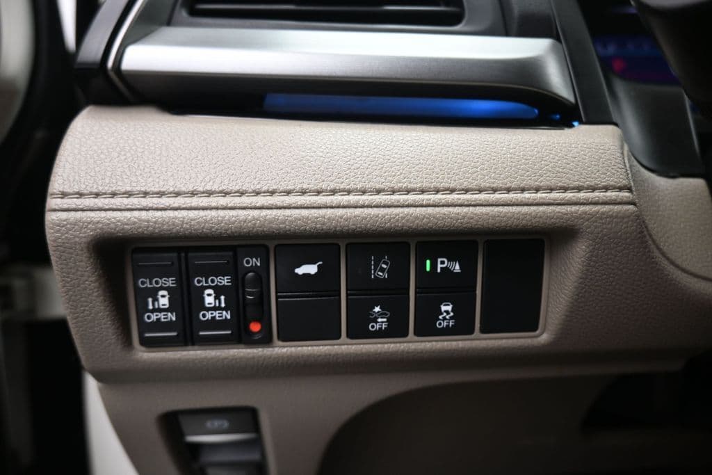 2018 Honda Odyssey Elite, photo 31 of 84