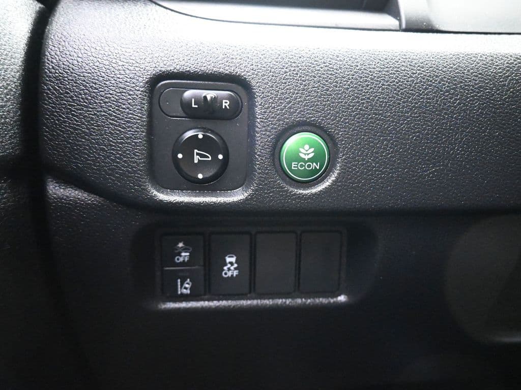 2019 Honda Pilot LX, photo 24 of 68
