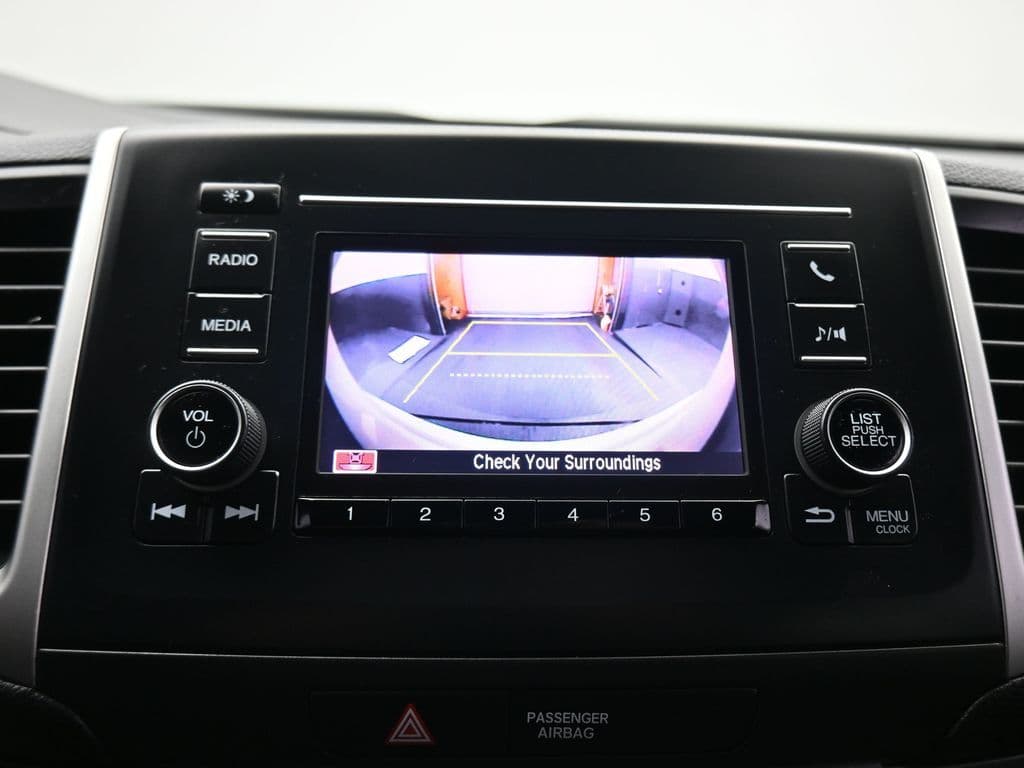 2019 Honda Pilot LX, photo 18 of 68