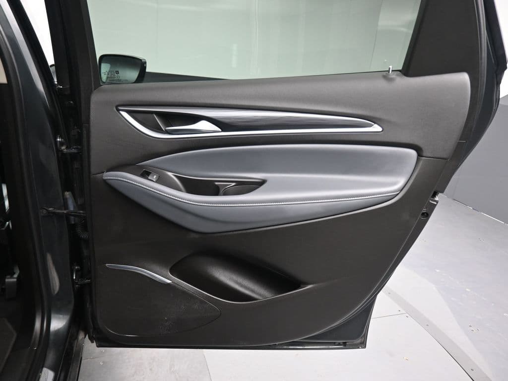 2018 Buick Enclave Essence, photo 41 of 72