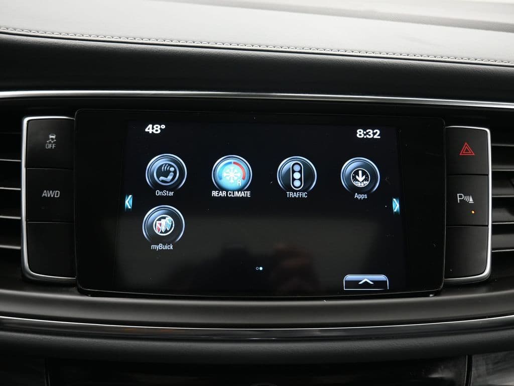 2018 Buick Enclave Essence, photo 18 of 72