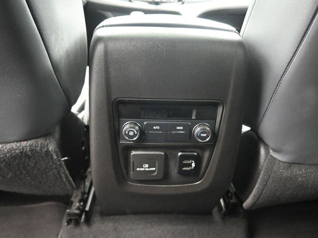 2018 Buick Enclave Essence, photo 34 of 72
