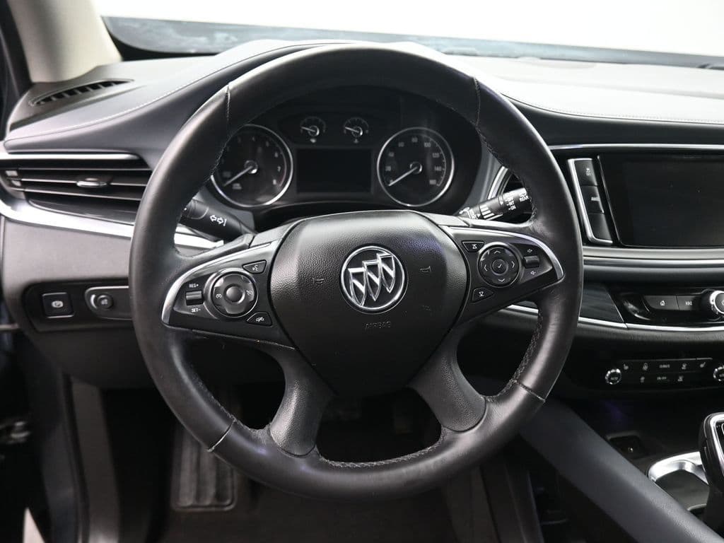 2018 Buick Enclave Essence, photo 15 of 72