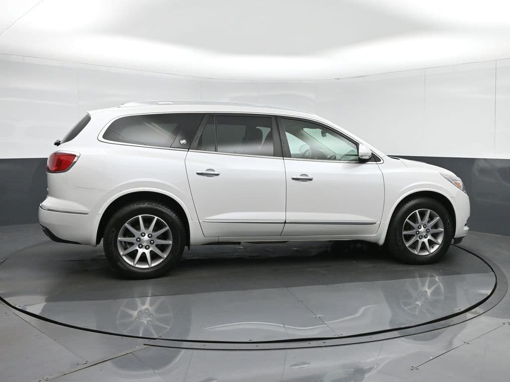 2017 Buick Enclave Leather Group, photo 8 of 76