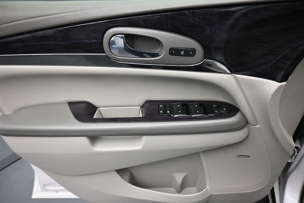 2017 Buick Enclave Leather Group, photo 10 of 76