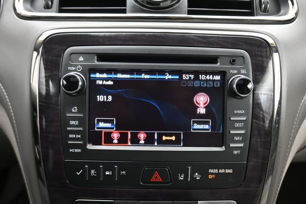 2017 Buick Enclave Leather Group, photo 19 of 76