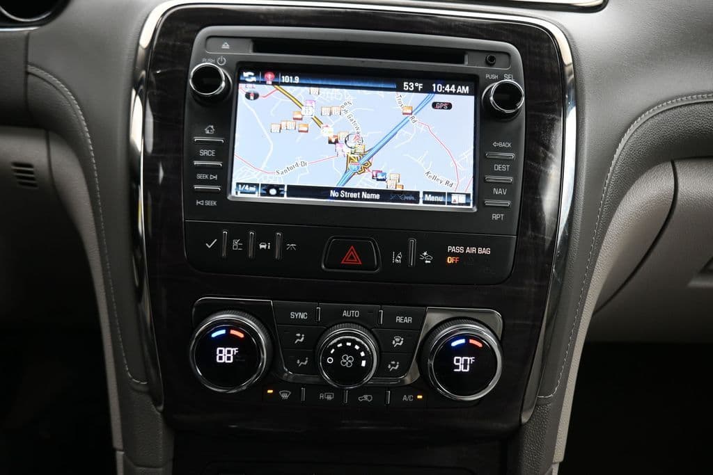 2017 Buick Enclave Leather Group, photo 24 of 76