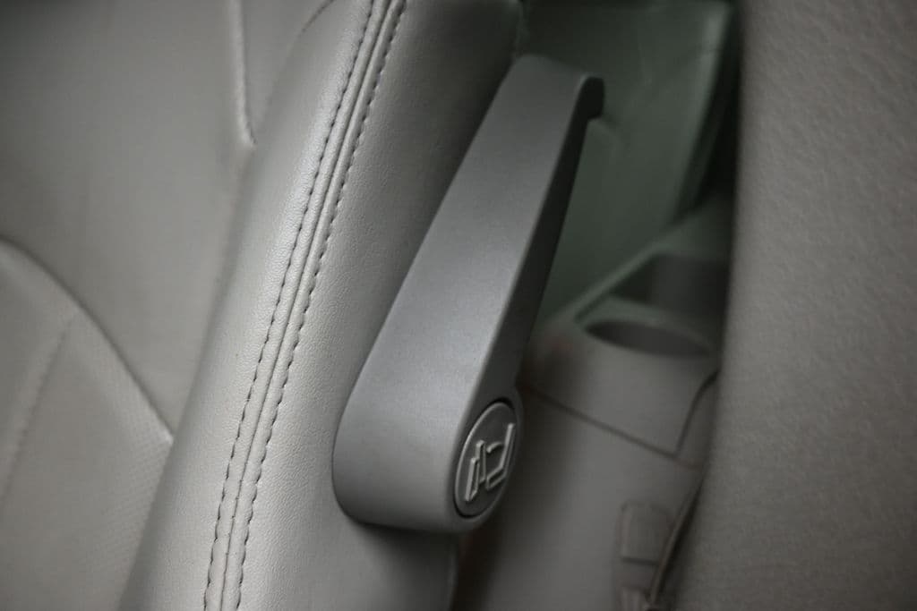 2017 Buick Enclave Leather Group, photo 37 of 76