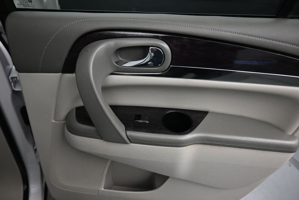 2017 Buick Enclave Leather Group, photo 45 of 76