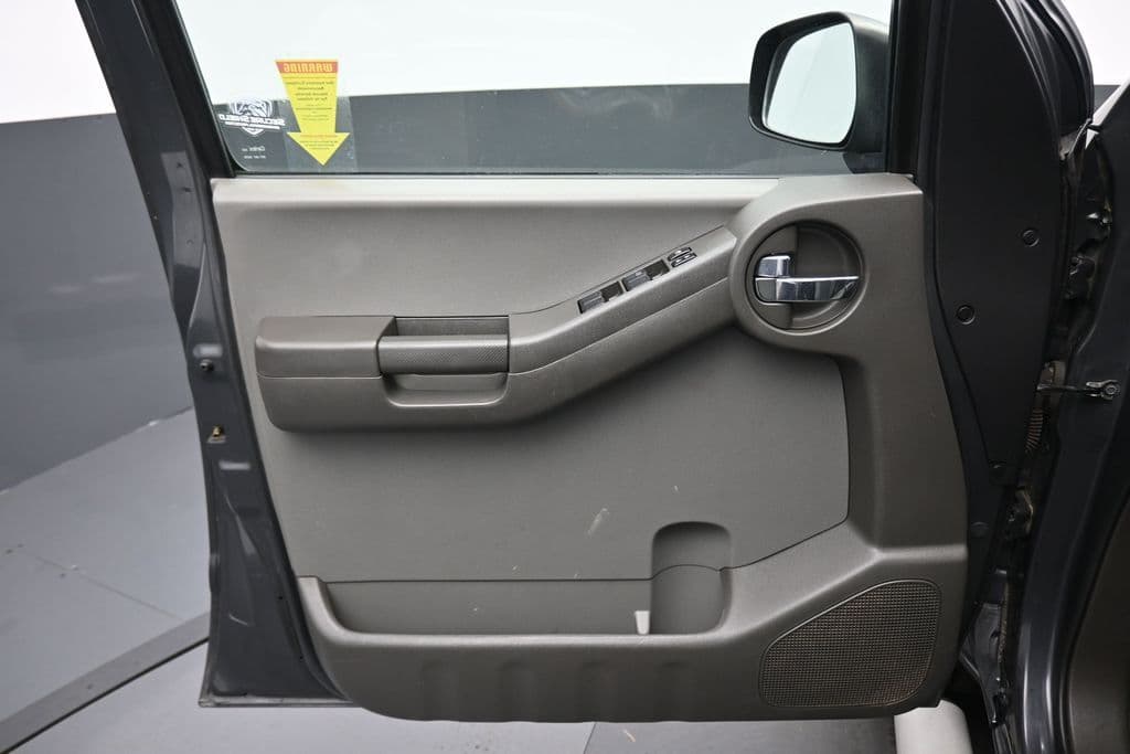 2010 Nissan Xterra X, photo 9 of 43