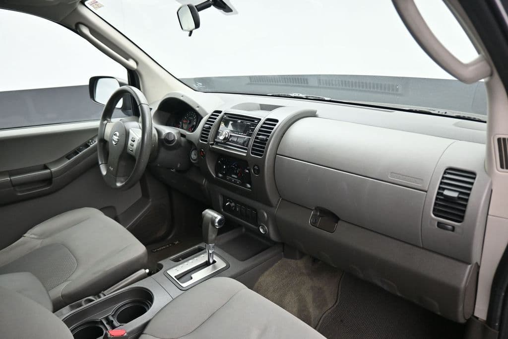 2010 Nissan Xterra X, photo 27 of 43