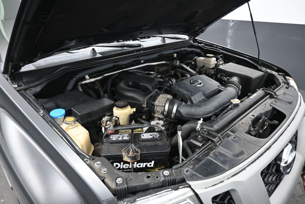 2010 Nissan Xterra X, photo 31 of 43