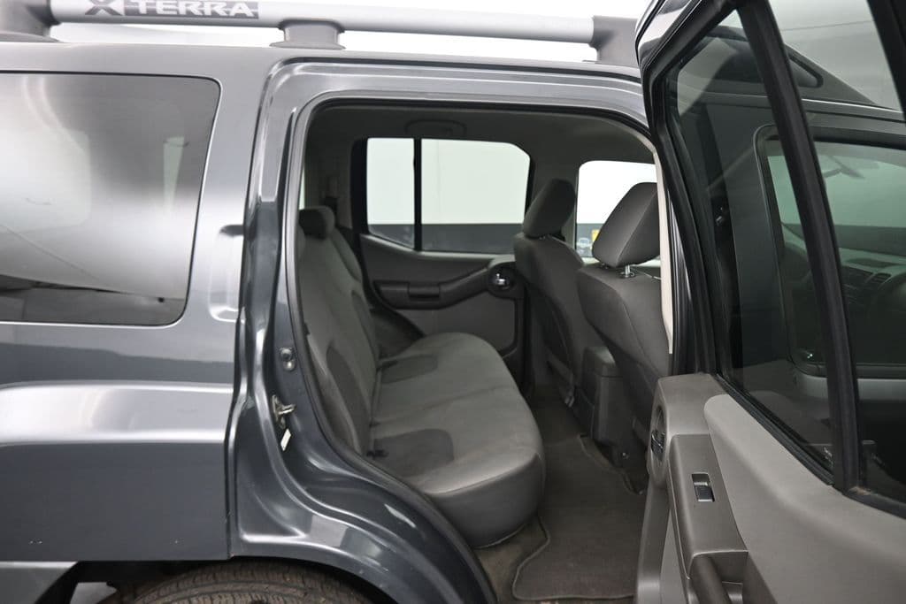 2010 Nissan Xterra X, photo 23 of 43