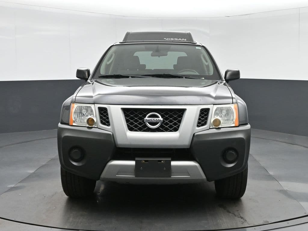 2010 Nissan Xterra X, photo 2 of 43