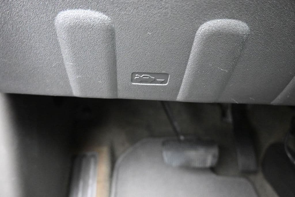 2010 Nissan Xterra X, photo 18 of 43