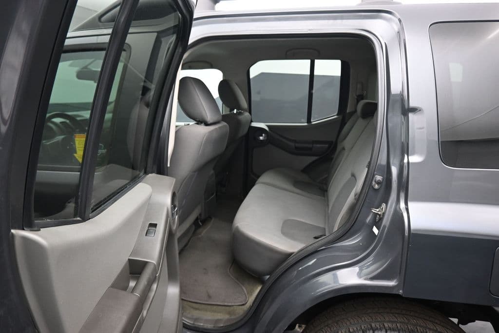 2010 Nissan Xterra X, photo 21 of 43