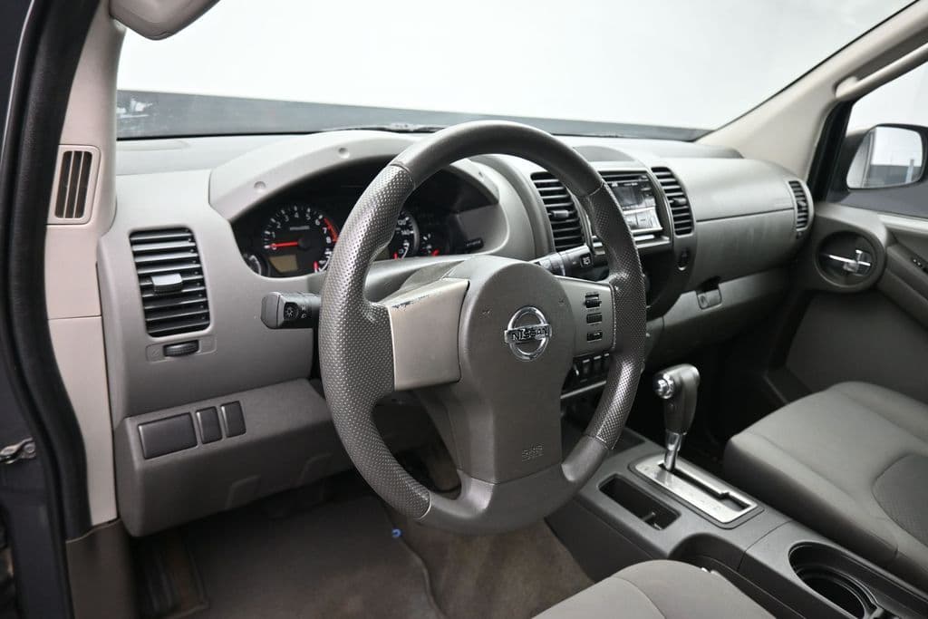 2010 Nissan Xterra X, photo 11 of 43