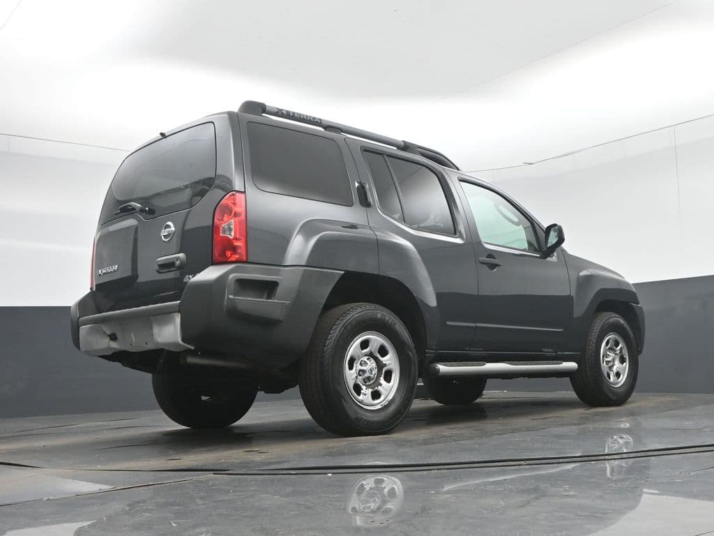 2010 Nissan Xterra X, photo 39 of 43