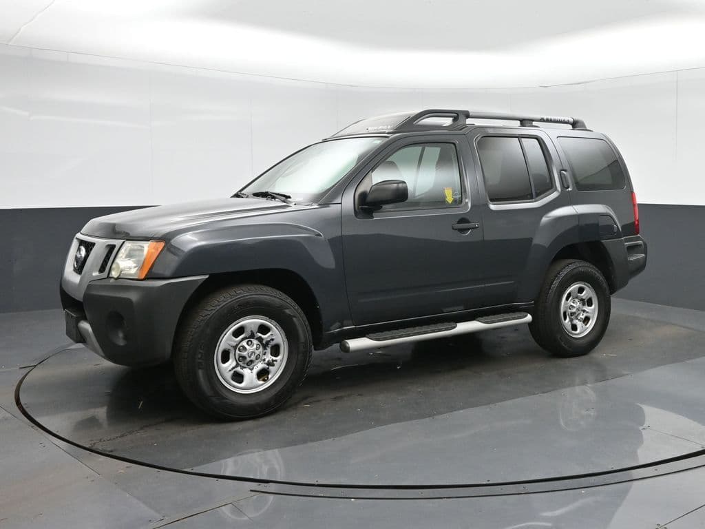 2010 Nissan Xterra X, photo 3 of 43